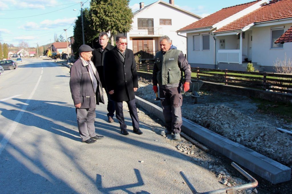 2016 11 cestatrojstvo 111