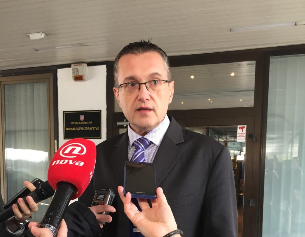 Goran Beus Richembergh ispred Ministarstva zdravstva