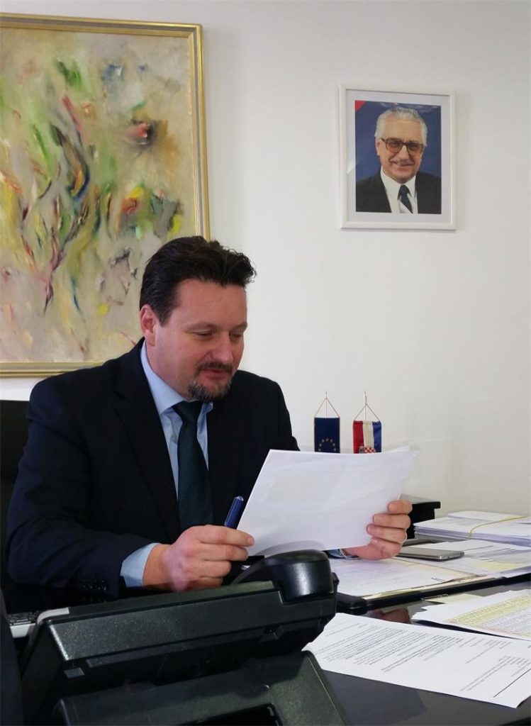 Lovro Kuscevic 02