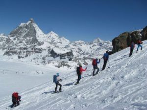 Uspon s pogledom na Matterhorn