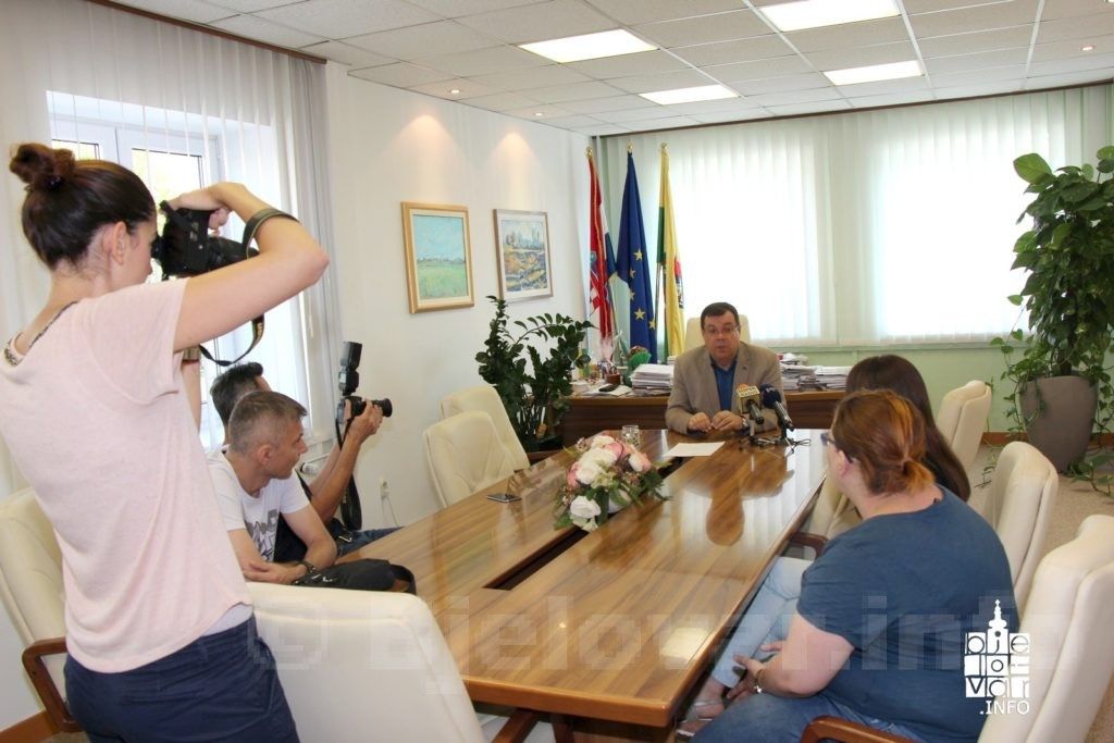 2017 7 zupanbajs vlada 14