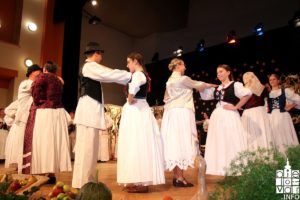 2017 vecerfolklora 59