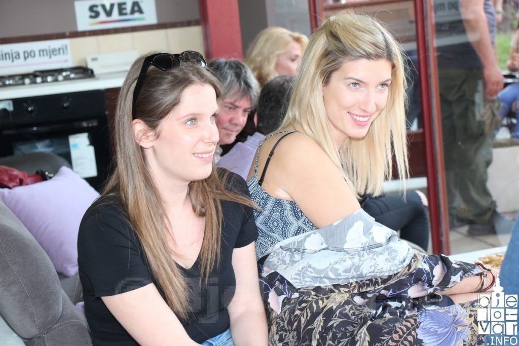 U Bjelovaru održana posebna i jedinstvena Izložba glumaca u sklopu 16. BOK Festa 2018 izlozbaglumaca2018 119