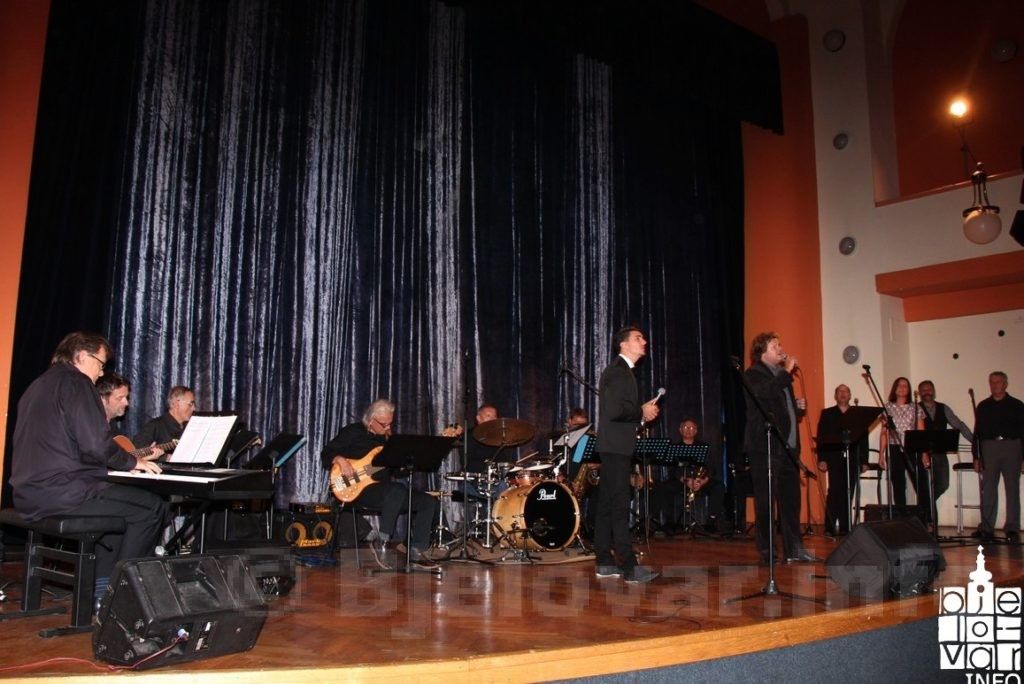 Koncert “Bjelovarski glazbenici Oliveru” napunio Dom kulture do posljednjeg mjesta 2018 foto bjelovar bj oliver 116