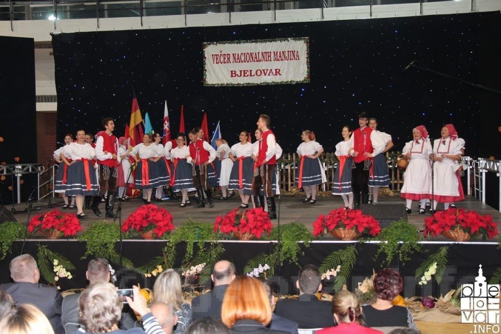 2018 večer nacionalnih manjina 230