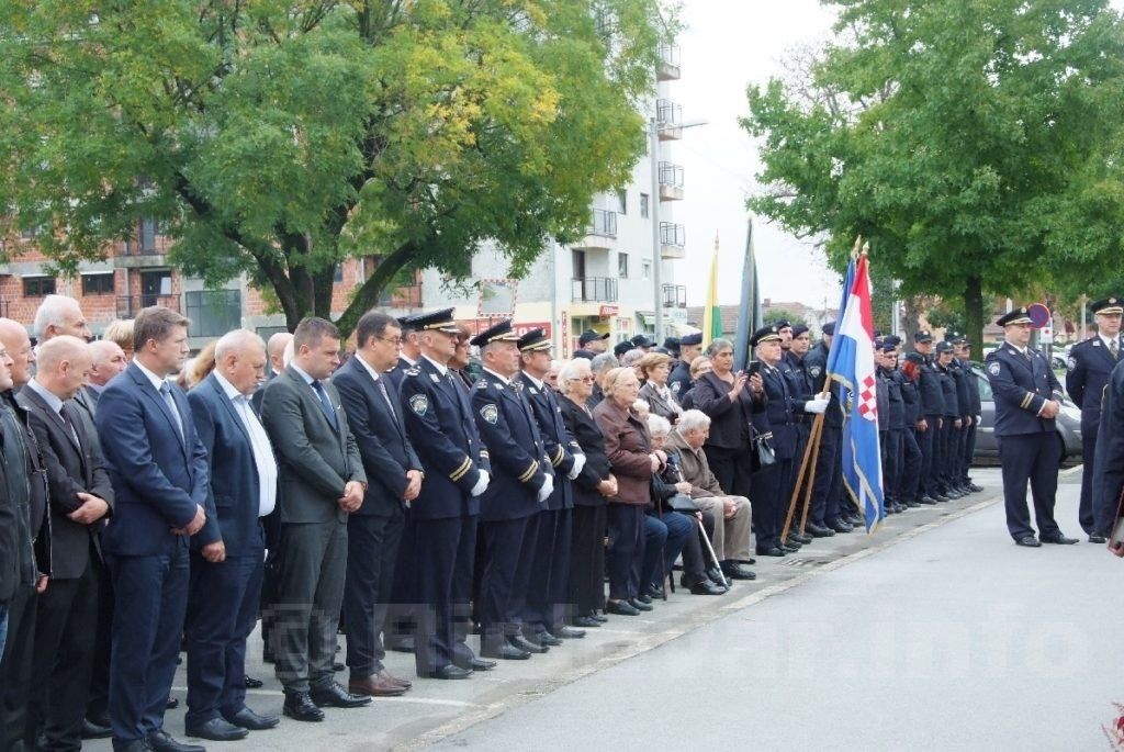 (FOTO) Obilježen Dan policije i Dan policijske kapelanije u PU bjelovarsko-bilogorskoj 2019 bjelovar info dan policije 53