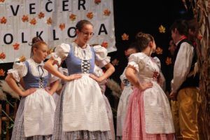 2019 10 vecer folklora 11