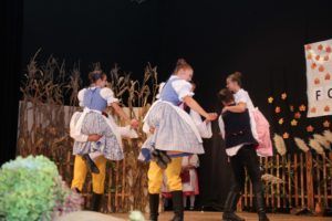 2019 10 vecer folklora 28