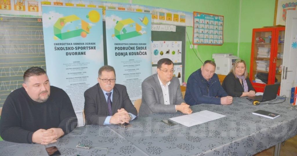 skole