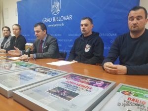 2020 27 1 motocikllisti 21