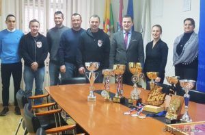 2020 27 1 motocikllisti 31