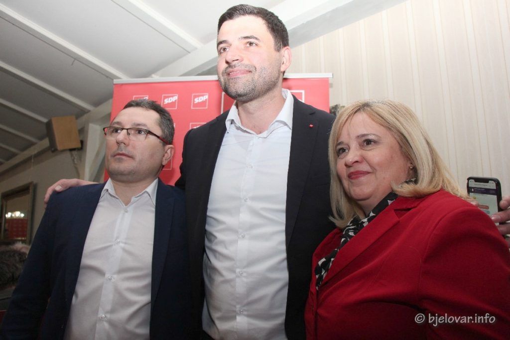 (FOTO) Davor Bernardić u Bjelovaru o PROGRAMU SDP-a za Parlamentarne izbore 2020. 2020 3 10 sdp žene 5
