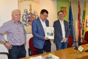 2020 6 23 monografija 14