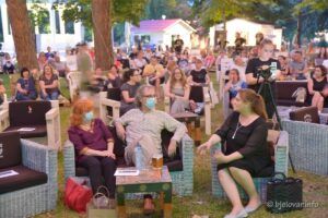 2020 7 11 dokuart 54