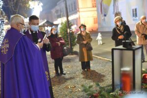 2020 12 05 advent 28