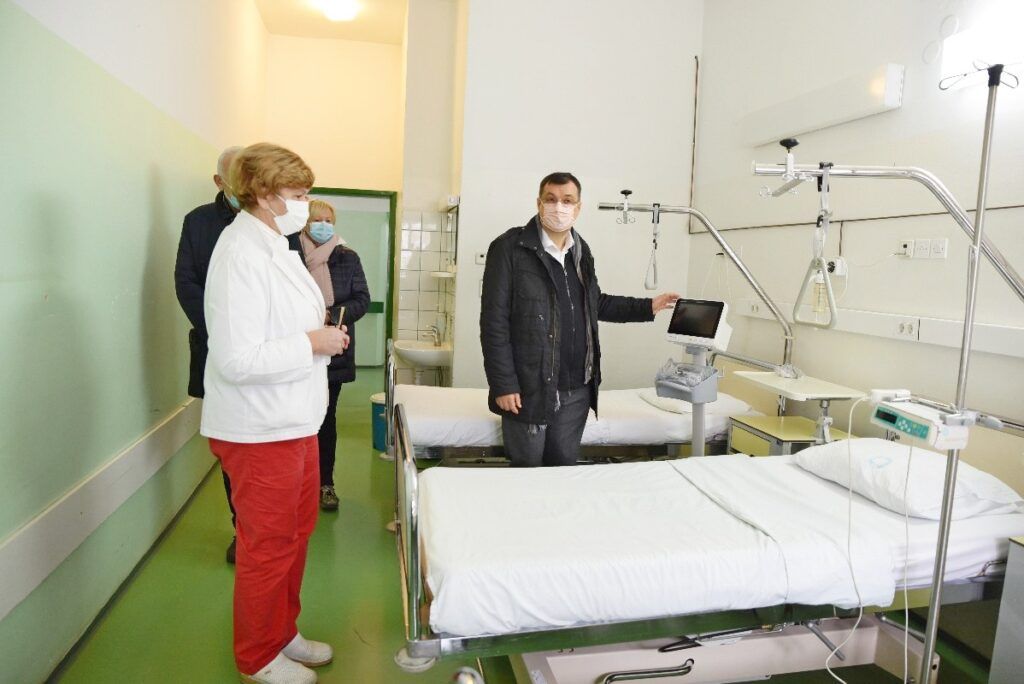 (FOTO) Bjelovarska bolnica: Stanje je ozbiljno i teško, povećan je broj kreveta na 142 ležaja, trenutno je u bolnici 66 pacijenata 2020 12 05 bolnica 56
