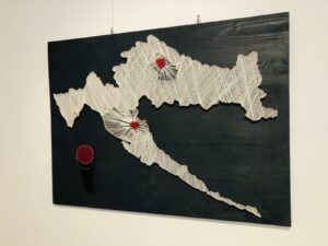 IZLOŽBA 13