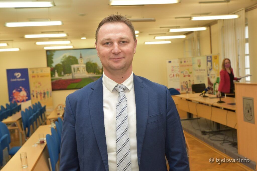 2021 03 18 ministar coric 98