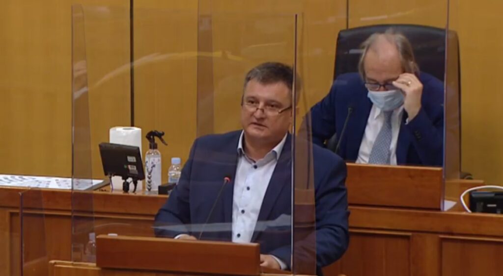 Totgergeli odgovorio: HDZ je za bolnicu, ali ne novcem koji će vraćati jedino građani županije miro sabor