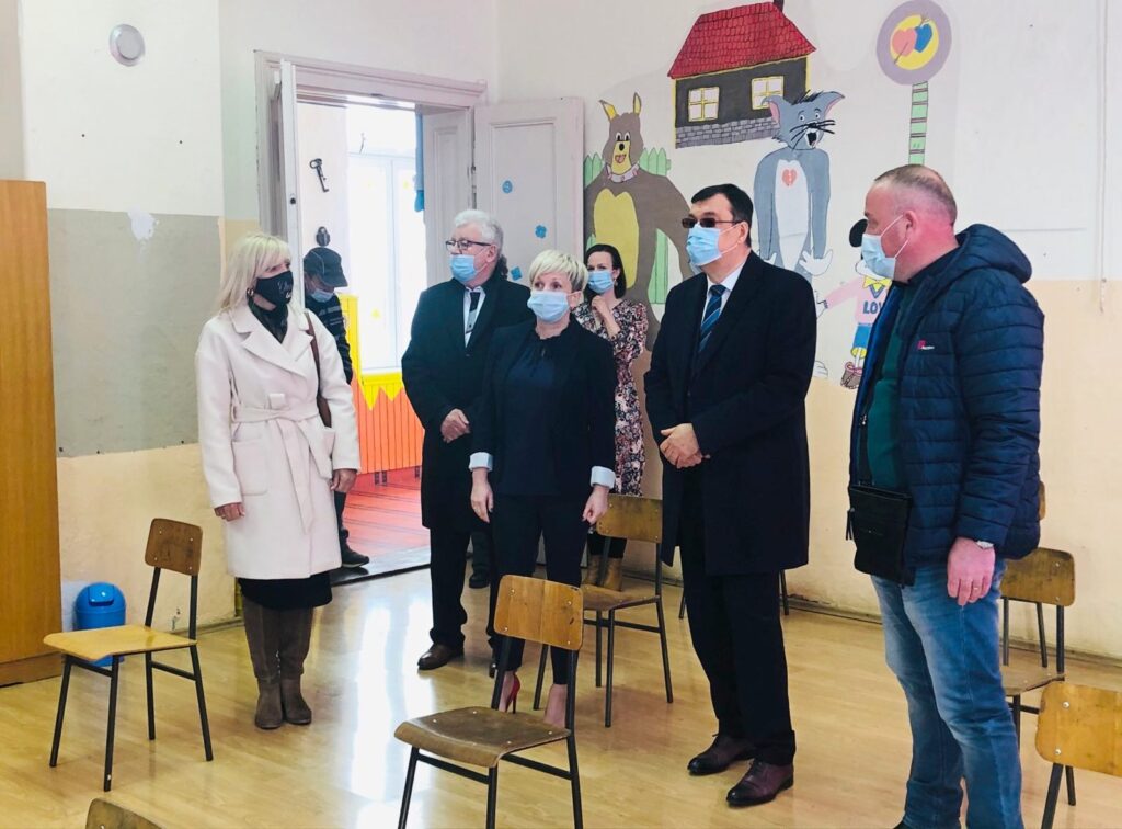 skola sandrovac 11