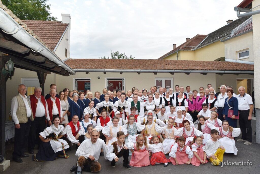 2021 09 20 ceska obec 189