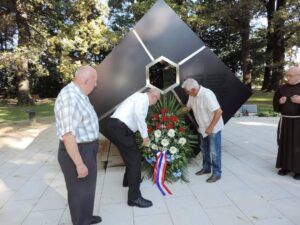 Polaganje vijenca na Barutani