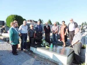 Polaganje vijenca na grob Zeljka Sabola