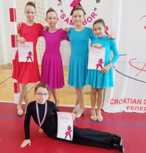 2021 10 26 plesaci 1