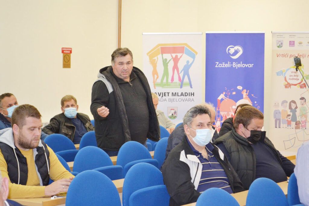 Dok se svi brinu za ugostitelje, stočari na koljenima, jedva preživljavaju – U vijećnici Grada Bjelovara iznijeli emotivne i snažne poruke sastanak u gradu stocarstvo 1