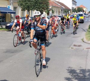 2022 06 24 biciklisti karavana 8