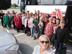 izbor za najuzorniju seosku zenu 3