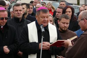 blagoslov kip 1