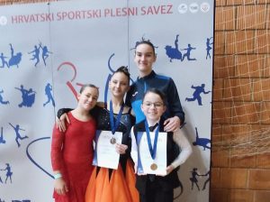 4.RAMONA AMELI JANA POLAK LEON 002