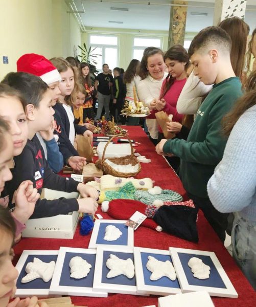 PHOTO 2022 12 19 01 33 0111