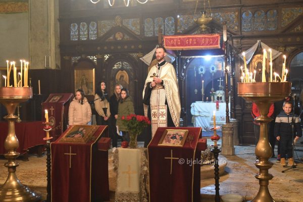 2023 01 06 pravoslavci badnjak 48