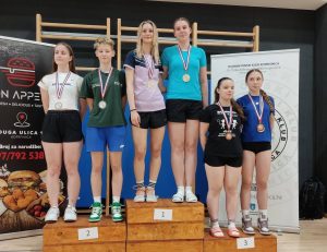 20240612 133941 NIKA LAZIC 2. MJESTO PAROVI U19 I NIKA SABOLOVIC 3. MJESTO