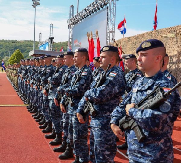 453876751 939730198169949 2209009354299168561 n