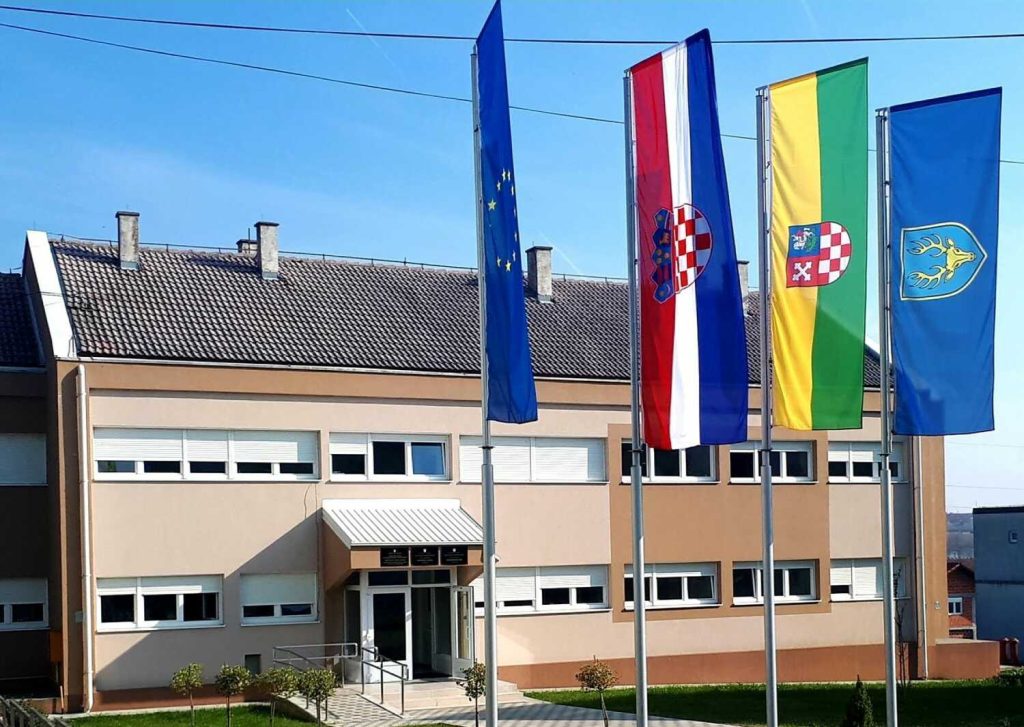 Garešnica nastavlja s mjerama potpore za obrazovanje djece i mladih Garesnica gradska uprava