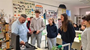 gimnazija cazma i policija 2