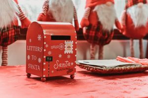 kuca djed i baka mraz 1