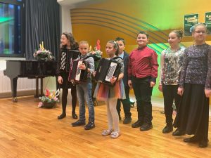 glazbena harmonikasi 1