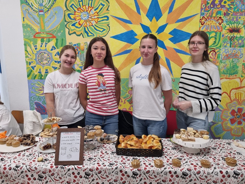 Srcem za školu: Humanitarni sajam I. osnovne škole Bjelovar okupio zajednicu u velikom školskom slavlju 2025 05 19 prva os danskole 7