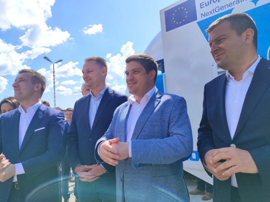 elektrobaterijski vlak 5