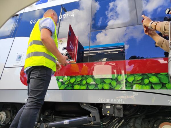 elektrobaterijski vlak 6