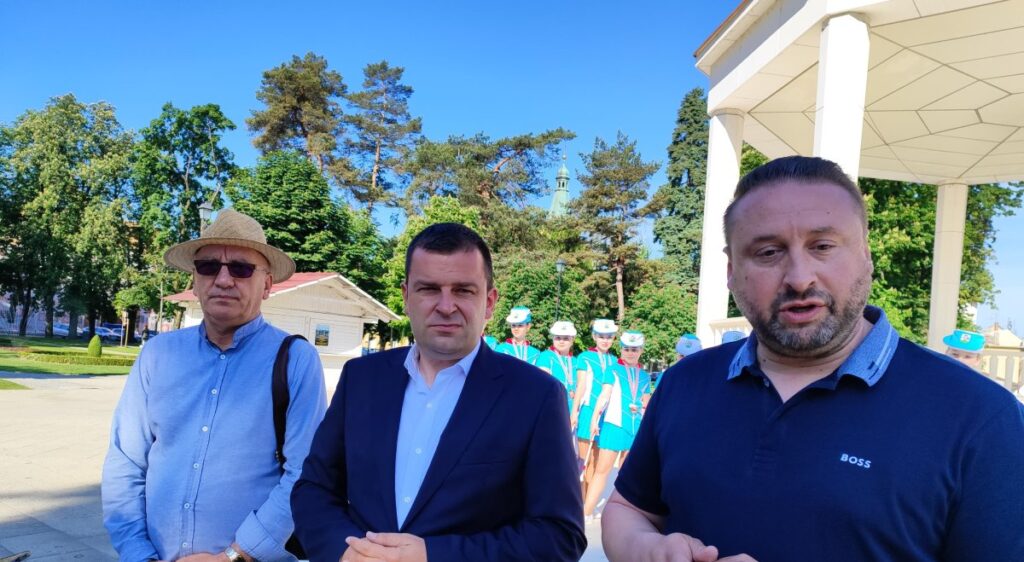 mazoretkinje i Hana Birac 2