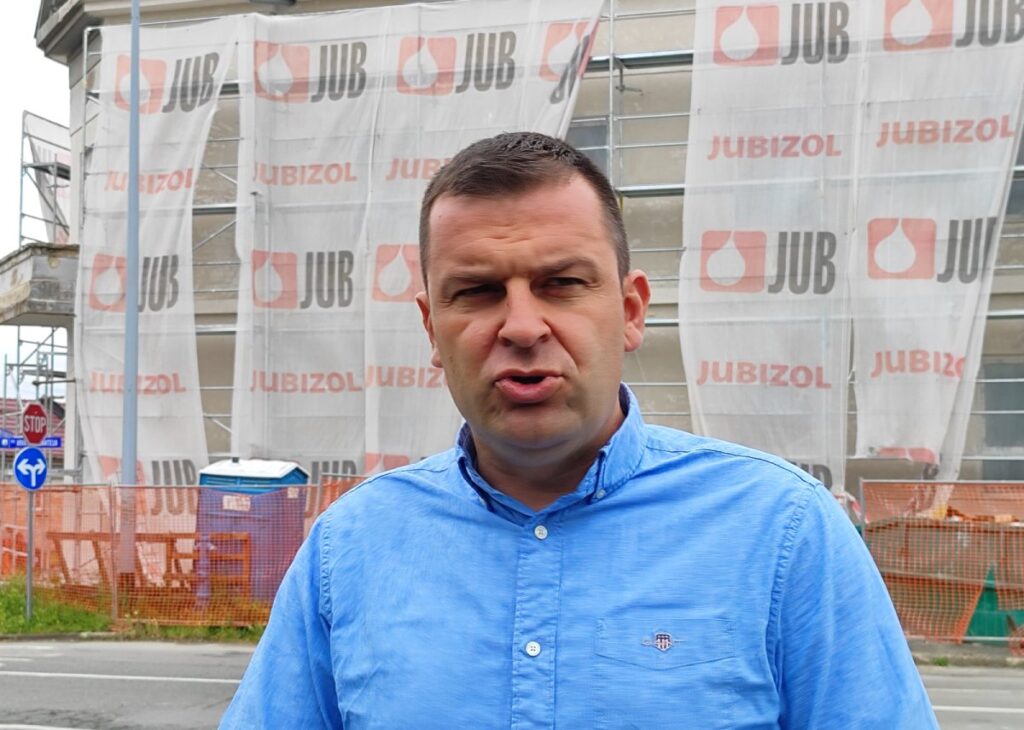 zgrada starog hotela 4