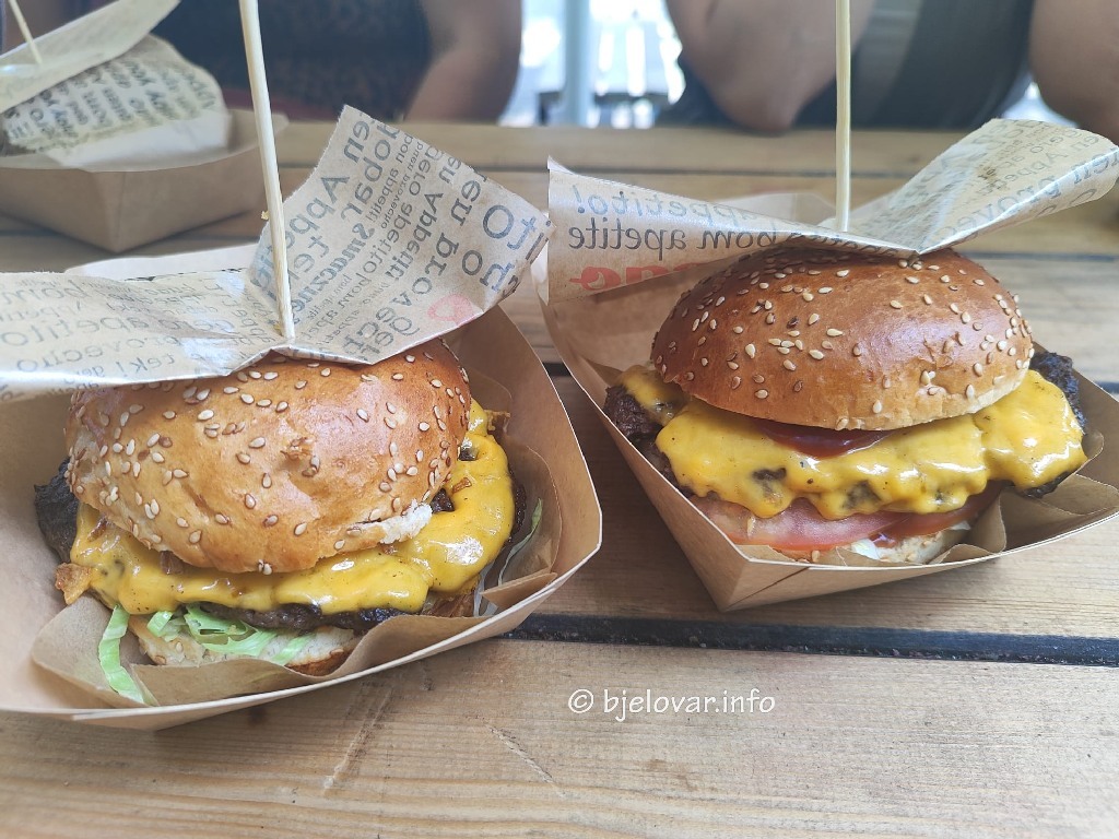 (FOTO) Gastro spektakl u srcu Bjelovara: Pizza i Burger Festival donose vrhunske okuse na Terezijani! 2025 06 18 terezijana novo 22