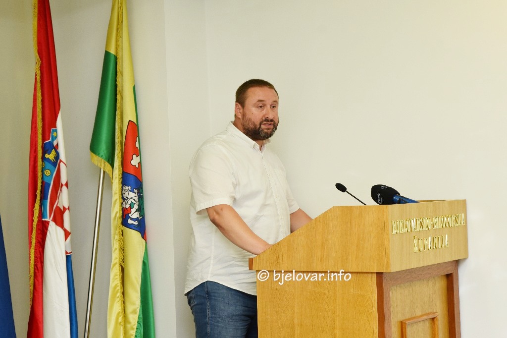 Brajdić u Županijskoj skupštini: “Neću pljuvati, neću likovati – želim razvoj Županije da ljudi bolje žive 2025 07 04 skupstinabbz 36