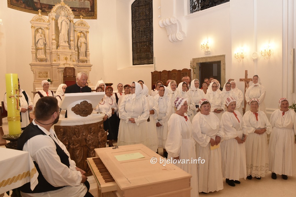 Pjesmom u čast Velike Gospe – HORKUD Golub i gosti ispunili katedralu zvucima marijanskih napjeva 2025 08 10 marijiucast 97