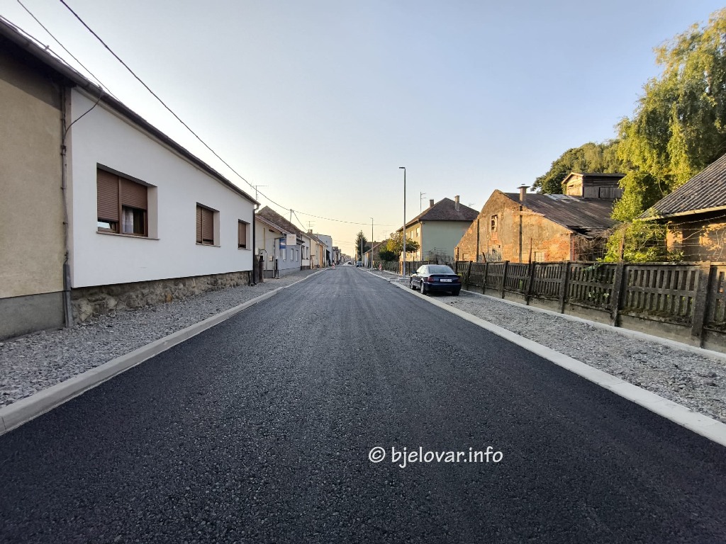 Velika rekonstrukcija u središtu Bjelovara – Ulica Ferde Livadića poprima novo lice 2025 08 19 ulicaferdelivadica 1